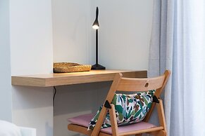 Pagrati Urban Oasis Getaway 2Bd Apt