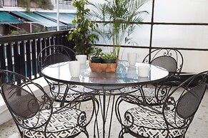 Pagrati Urban Oasis Getaway 2Bd Apt