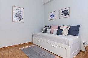 Pagrati Urban Oasis Getaway 2Bd Apt