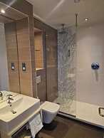 The Queen Hotel Wetherspoon