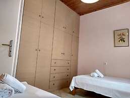 Aggelos House in Kalamitsi