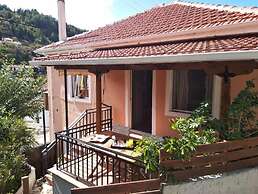 Aggelos House in Kalamitsi