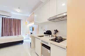 Relaxing Studio At Sky House Alam Sutera Apartment