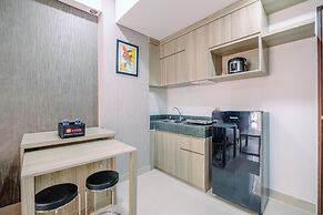 Elegant And Comfy 2Br At Transpark Cibubur Apartment