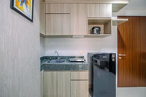 Elegant And Comfy 2Br At Transpark Cibubur Apartment