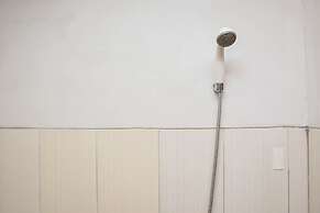 Comfy And Tidy Studio Apartment At Margonda Residence 4 Near Ui