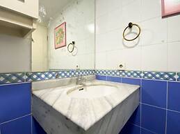 Comfort 2Br At Bona Vista Apartment