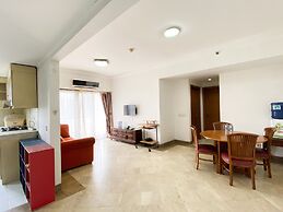 Comfort 2Br At Bona Vista Apartment