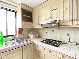 Comfort 2Br At Bona Vista Apartment