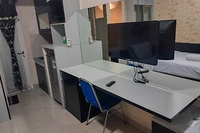 Comfort And Cozy Studio Student Castle Yogyakarta Apartment