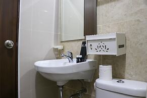 Comfort And Cozy Stay 2Br At 29Th Floor Transpark Cibubur Apartment