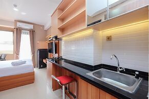 Nice And Fancy Studio At Transpark Cibubur Apartment