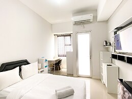 Cozy Stay Studio Transpark Juanda Bekasi Timur Apartment