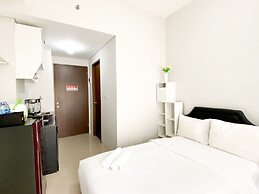 Cozy Stay Studio Transpark Juanda Bekasi Timur Apartment