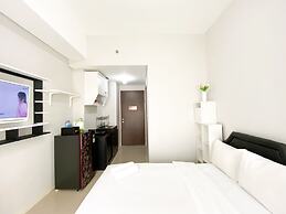 Cozy Stay Studio Transpark Juanda Bekasi Timur Apartment