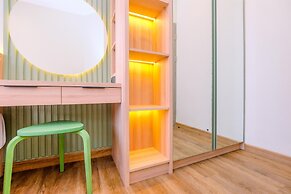 Homey And Comfort Stay 1Br Vasanta Innopark Apartment