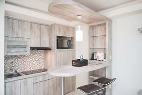 Comfort And Minimalist Studio At Amethyst Apartment