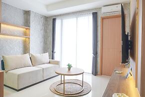 Comfort And Modern Look 2Br At 26Th Floor Samara Suites Apartment