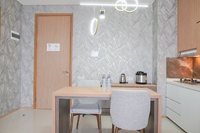 Comfort And Modern Look 2Br At 26Th Floor Samara Suites Apartment
