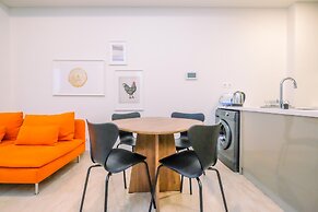 Exclusive And Homey 2Br Apartment Arumaya Residence