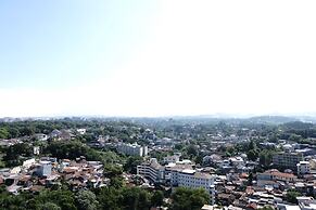 Homey And Cozy 2Br Apartment At Parahyangan Residence