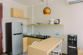 Homey And Modern Look 1Br At Asatti Apartment