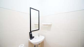 Best Deal And Homey 2Br At Bale Hinggil Apartment