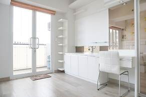 Warm And Comfort Living 1Br At 8Th Ambassade Kuningan Apartment