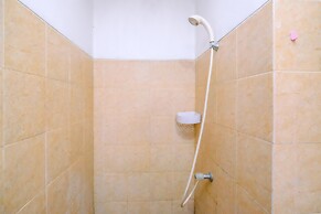 Modern Look Studio At Kebagusan City Apartment