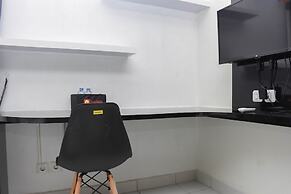 Comfy And Tidy Studio Amethyst Apartment