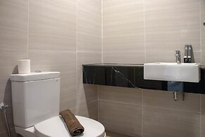 Well Appointed And Homey Studio At West Vista Apartment