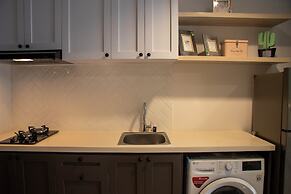 Well Appointed And Homey Studio At West Vista Apartment