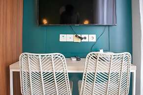 Well Appointed And Homey Studio At West Vista Apartment