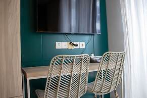 Well Appointed And Homey Studio At West Vista Apartment