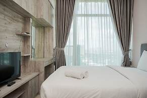 Minimalist And Nice Studio At Tree Park City Cikokol Apartment