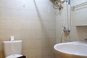 Comfort And Minimalist Studio At Maple Park Sunter Apartment