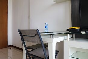 Comfort And Minimalist Studio At Maple Park Sunter Apartment