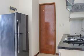 Comfort And Minimalist Studio At Maple Park Sunter Apartment