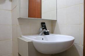 Comfort And Minimalist Studio At Maple Park Sunter Apartment