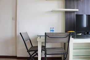 Comfort And Minimalist Studio At Maple Park Sunter Apartment