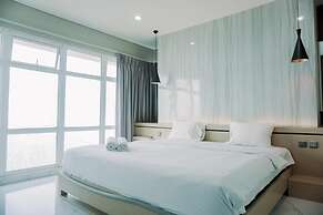 Stunning And Spacious 2Br Green Bay Condominium Apartment