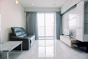 Stunning And Spacious 2Br Green Bay Condominium Apartment