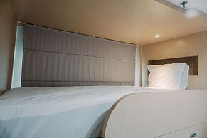 Stunning And Spacious 2Br Green Bay Condominium Apartment