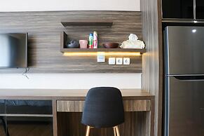Homey And Cozy Living Studio At Tamansari The Hive Apartment