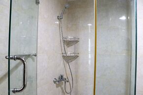 Homey And Cozy Living Studio At Tamansari The Hive Apartment