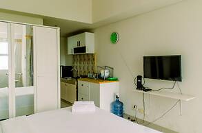 Comfort And Homey Studio At Parkland Avenue Apartment