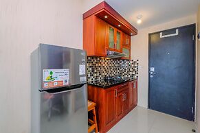 Comfy Studio At Park View Condominium Apartment