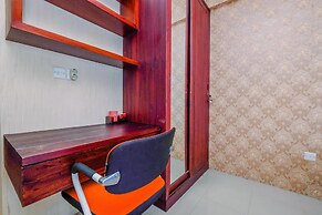 Comfy Studio At Park View Condominium Apartment