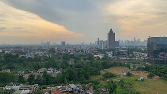 Great Location At Signature Park Grande 2Br Apartment