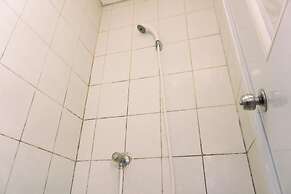 Minimalist Studio At 12Th Floor Poris 88 Apartment